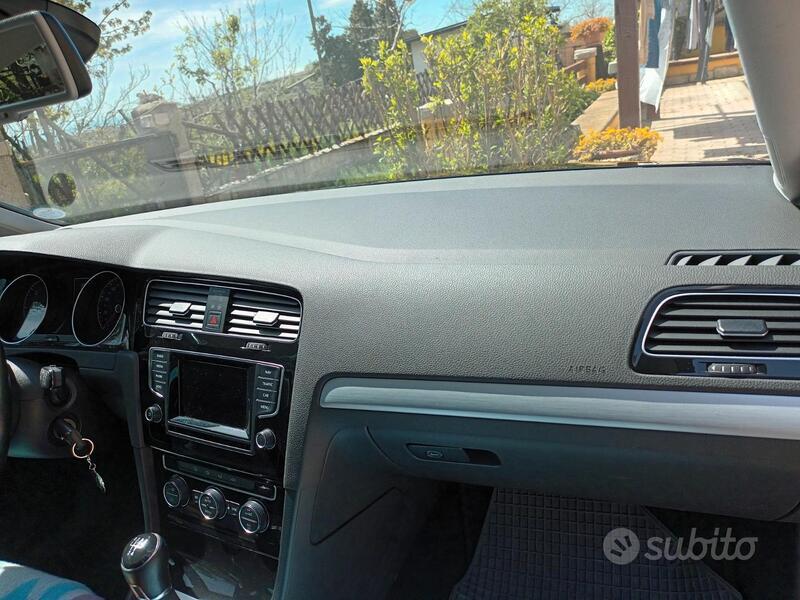 Usato 2015 VW Golf VII 1.6 Diesel 110 CV (14.500 €)