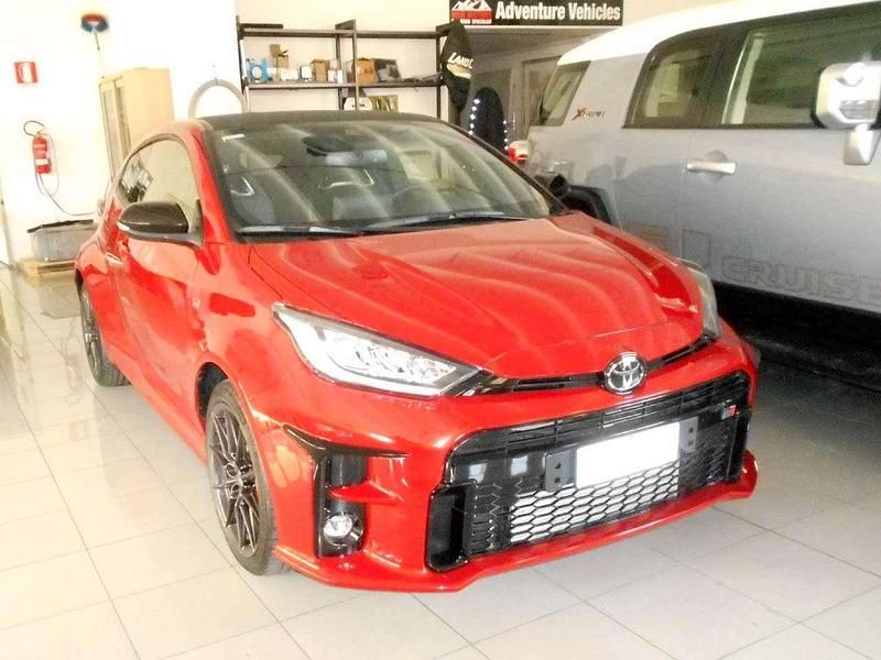 Usata Toyota Yaris 261 CV (191 kW) 2021 Rosso Berlina