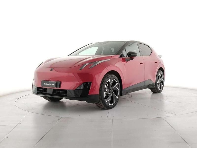 Nuova Lynk & Co 02 200 kW (272 CV) 2025 Techno magenta SUV