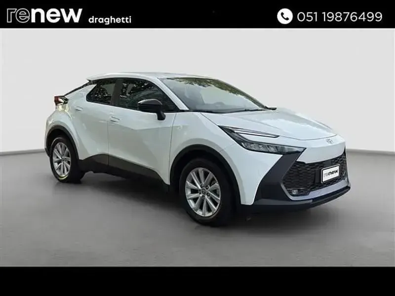 Usata Toyota C-HR Trend 140 CV (102 kW) 2024 Bianco SUV