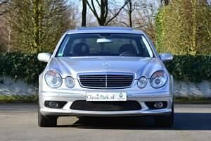 Begagnad Mercedes E55 AMG AMG 476 HK (350 kW) 2003 Silver Sedan