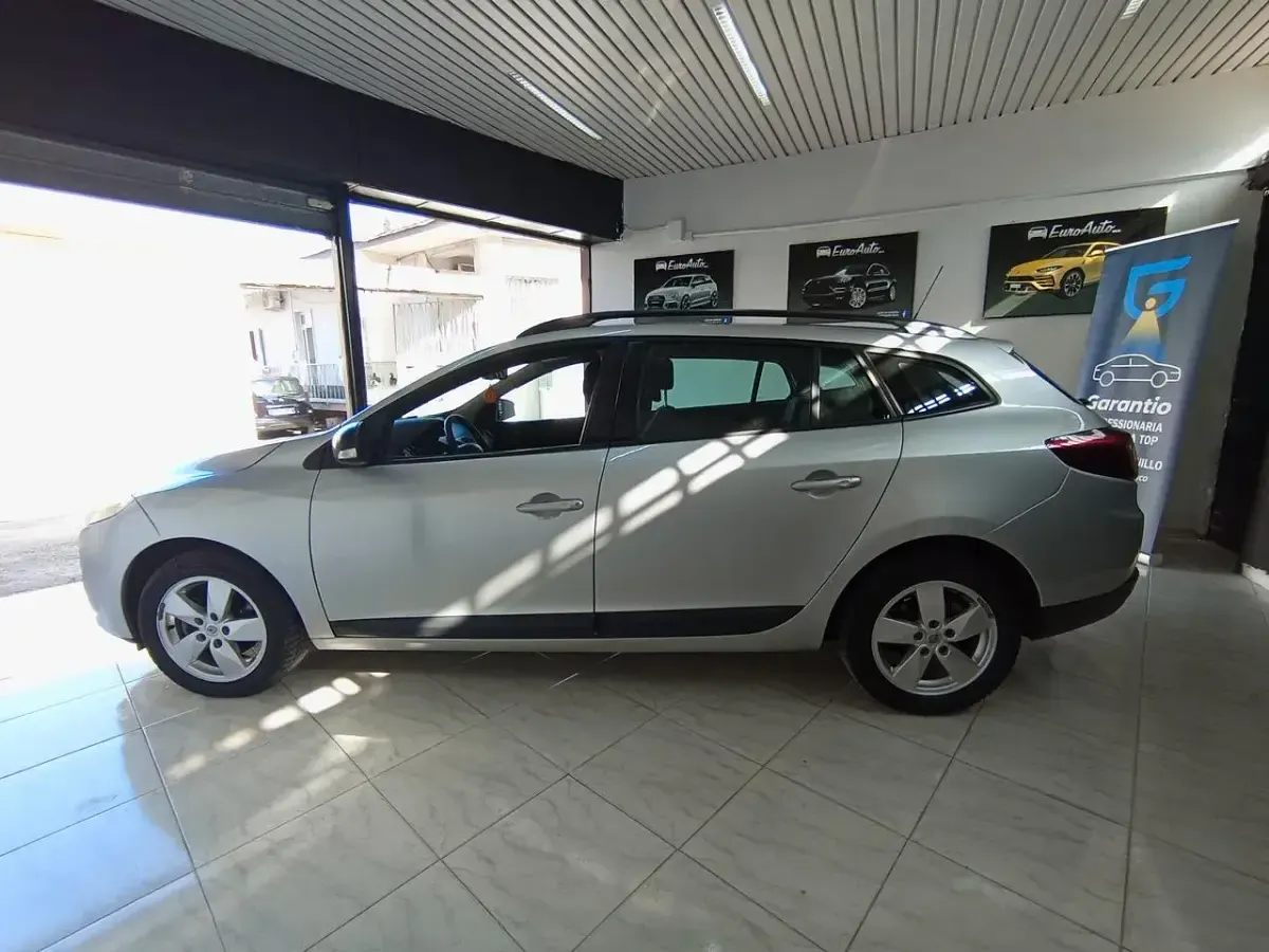 Usata Renault Mégane GrandTour 110 CV (80 kW) 2010 Argento Station wagon