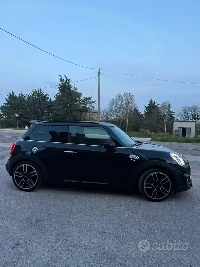 Usata Mini Cooper SD 170 CV (125 kW) 2016 Nero Utilitaria