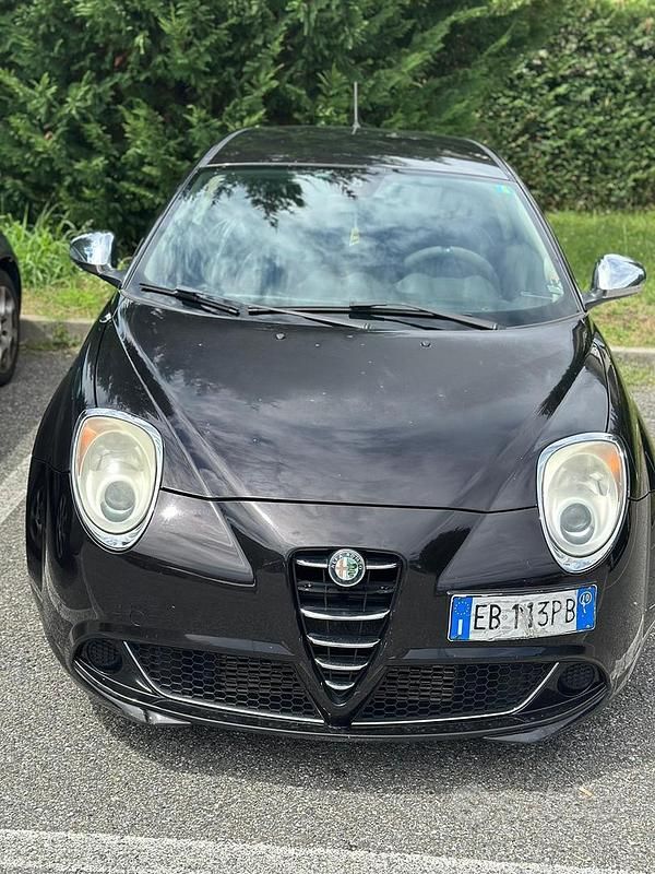 Nero Usata 2010 Alfa Romeo MiTo Due volumi | 3500 € - Immagine 1/4