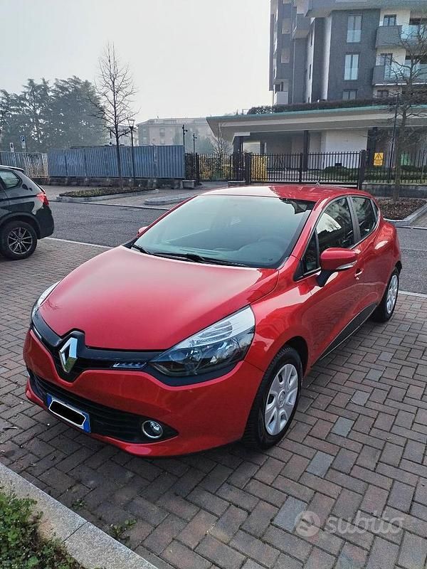 Usata Renault Clio IV 75 CV (55 kW) 2015 Rosso Berlina