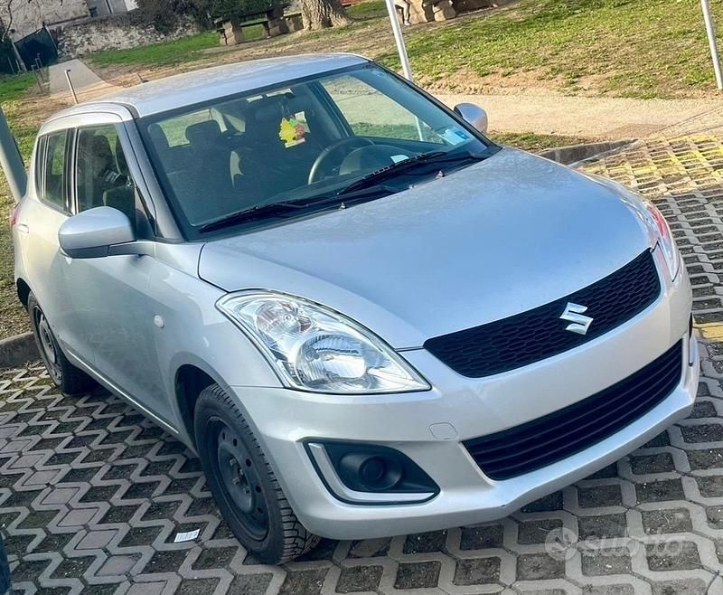 Usata Suzuki Swift 94 CV (69 kW) 2014 Grigio Utilitaria
