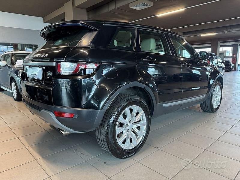 Usata Land Rover Range Rover evoque SE Dynamic 150 CV (110 kW) 2018 Nero SUV