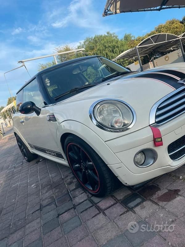 Usata Mini Cooper 109 CV (80 kW) 2008 Utilitaria