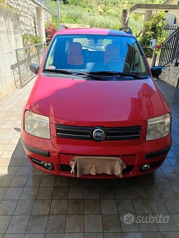 Rosso Usata 2009 Fiat Panda Due volumi | 3400 € - Immagine 1/4