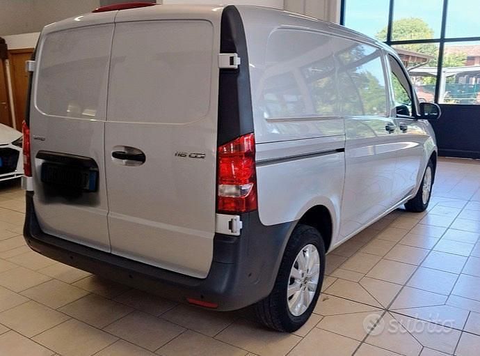 Usata Mercedes Vito 163 CV (119 kW) 2020 Grigio Furgone