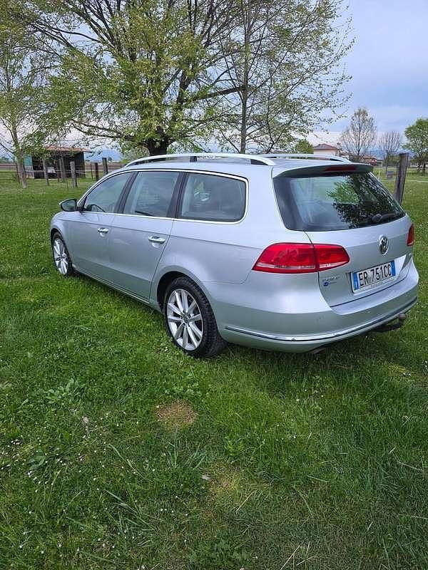Usata VW Passat 177 CV (130 kW) 2013 Argento Station wagon
