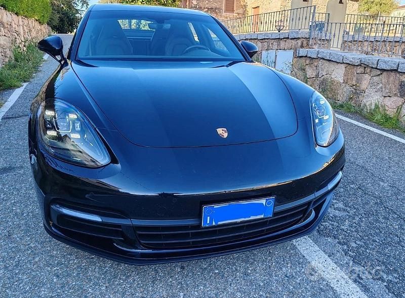 Nero Usata 2018 Porsche Panamera Tre volumi | 50.000 € - Immagine 1/4