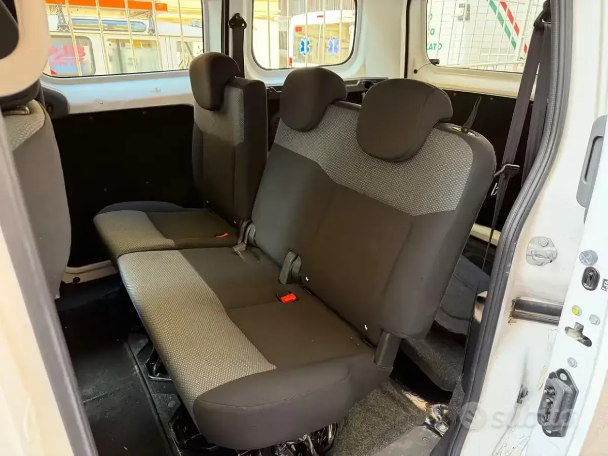 Usata Nissan Evalia 90 CV (66 kW) 2019 Bianco Monovolume