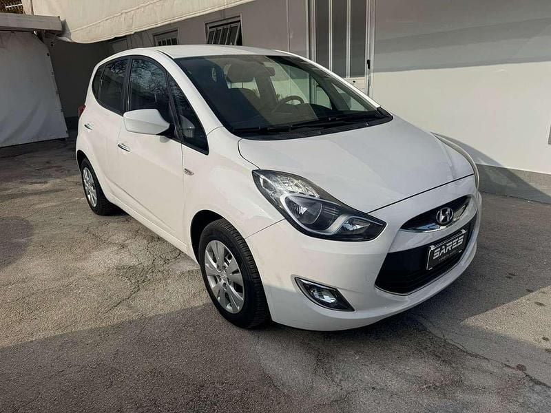 Bianco Usata 2014 Hyundai ix20 Comfort Due volumi | 6700 € (Buon prezzo) - Immagine 1/4