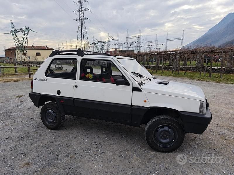 Usata Fiat Panda 4x4 54 CV (39 kW) 1997 Bianco Utilitaria