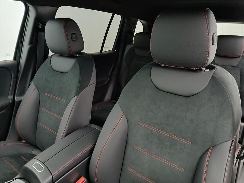 Nuova Mercedes GLB200 AMG Line Premium 150 CV (110 kW) 2026 Nero SUV