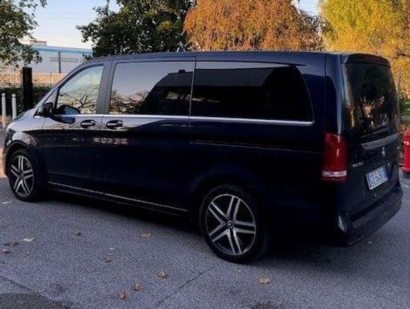 Usata Mercedes V250 Exclusive 190 CV (139 kW) 2021 Monovolume