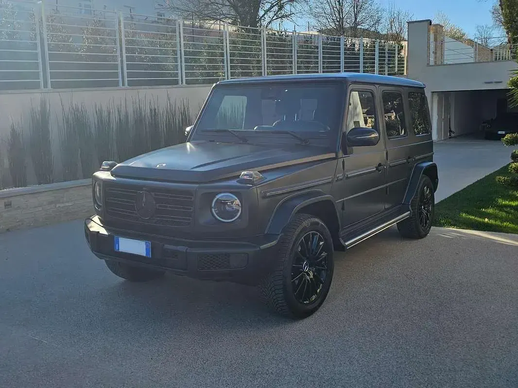 Usata Mercedes G400 AMG line 330 CV (242 kW) 2021 Nero SUV