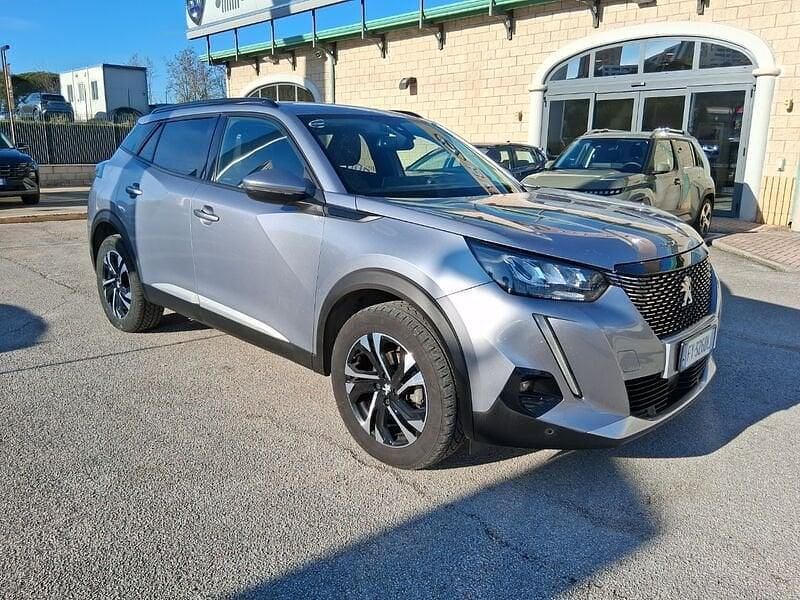 Usata Peugeot 2008 Allure 131 CV (96 kW) 2020 Grigio SUV