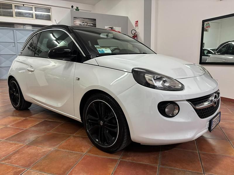 Bianco Usata 2014 Opel Adam Due volumi | 6900 € (Buon prezzo) - Immagine 1/4