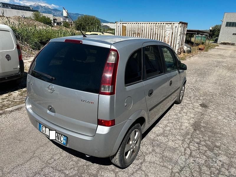 Occasion Opel Meriva Cosmo 101 ch (74 kW) 2005 Gris Monospace