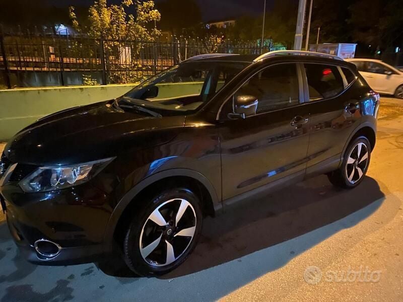 Usata Nissan Qashqai 131 CV (96 kW) 2017 Nero SUV