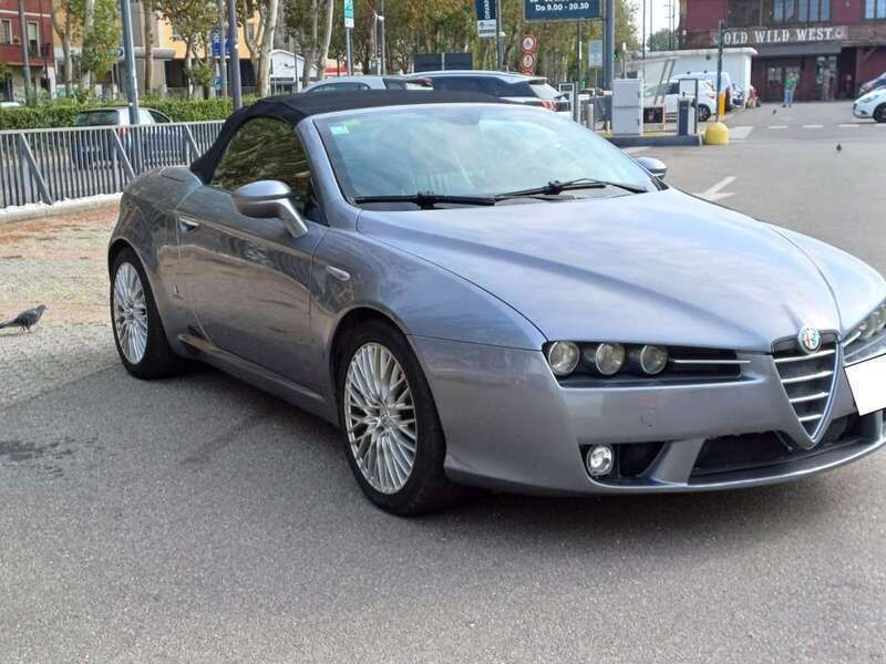 Grigio Usata 2006 Alfa Romeo Spider Exclusive Cabrio | 13.900 € (Ottimo prezzo) - Immagine 1/4