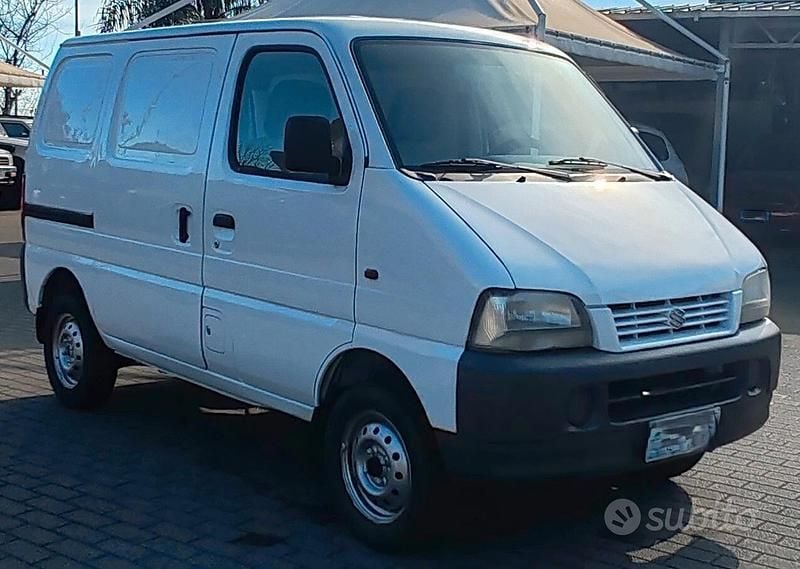 Usata Suzuki Carry 78 CV (57 kW) 2000 Bianco Pick-up
