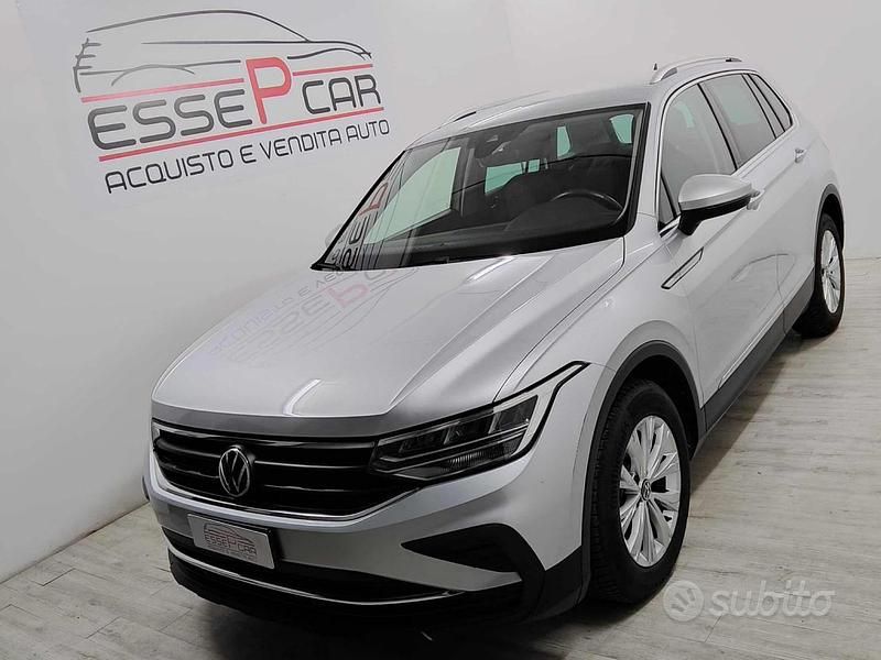 Usata VW Tiguan Life 131 CV (96 kW) 2021 Grigio SUV