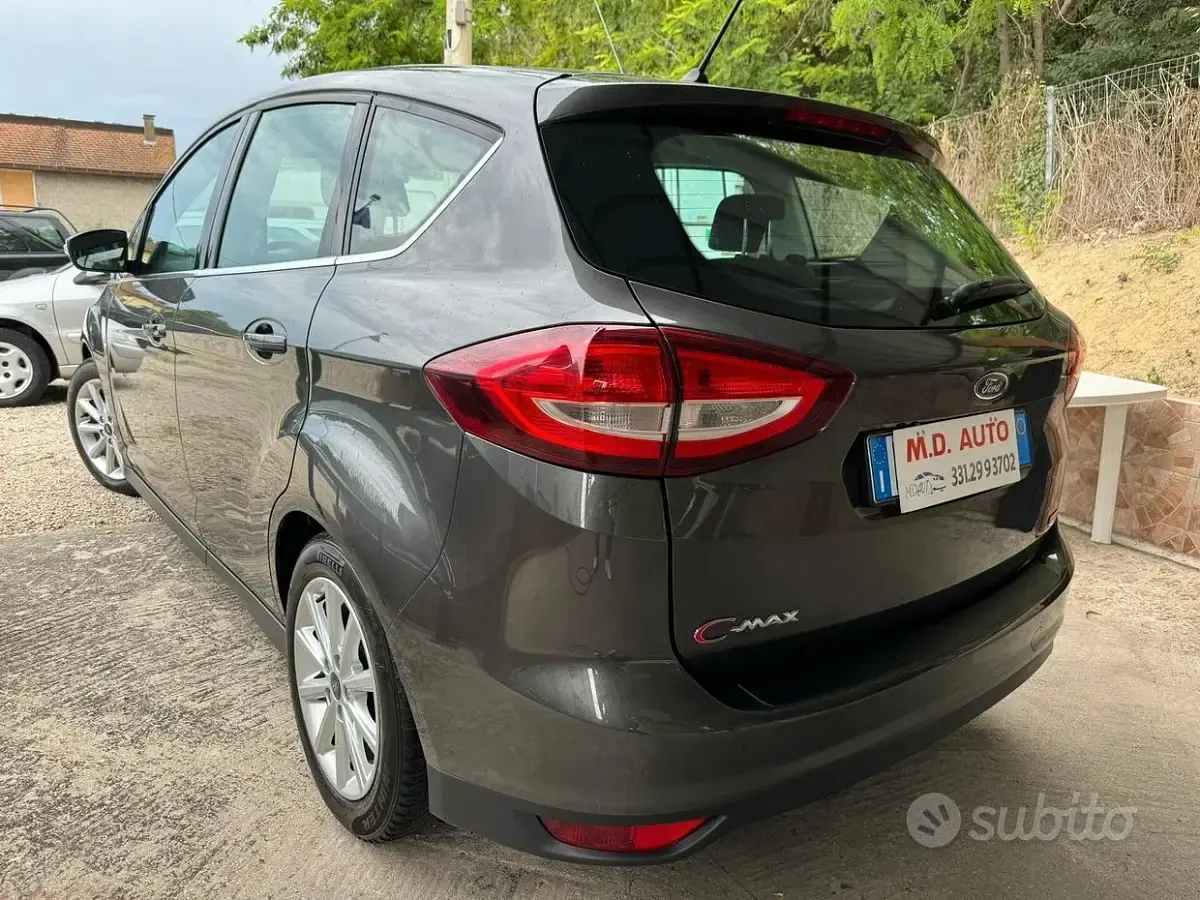 Begagnad Ford C-MAX Titanium S 125 HK (91 kW) 2018 Grå Minibuss