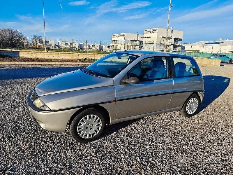 Usata Lancia Ypsilon 1999 Grigio Utilitaria
