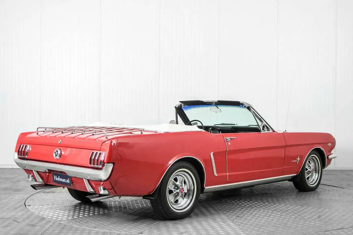 Usata Ford Mustang 203 CV (149 kW) 1966 Rosso Cabrio