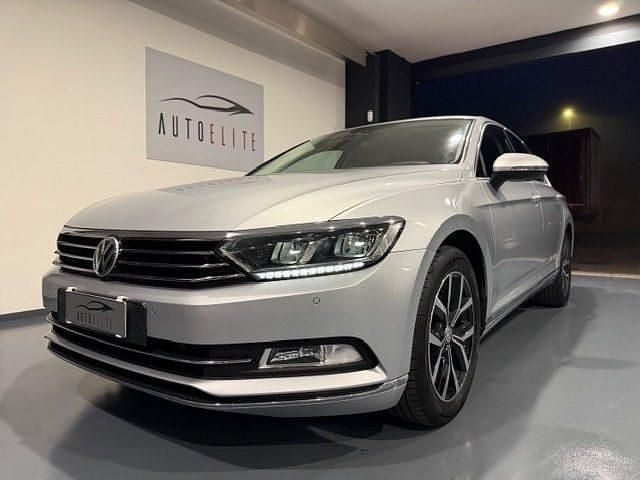 Usata VW Passat Highline 150 CV (110 kW) 2016 Argento Berlina