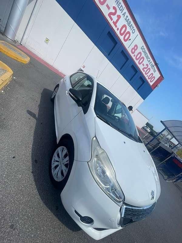 Usata Peugeot 208 Active 95 CV (69 kW) 2011 Utilitaria