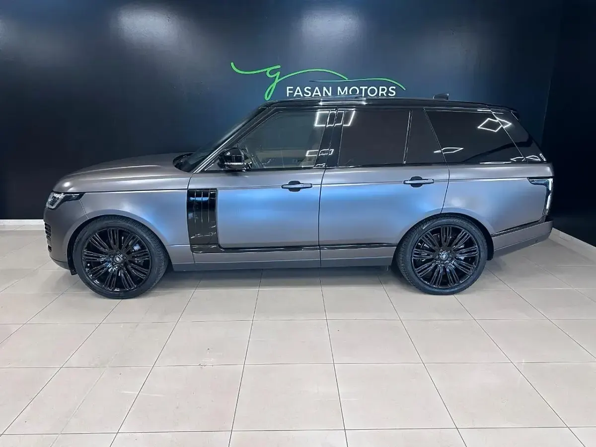 Usata Land Rover Range Rover Autobiography 249 CV (183 kW) 2019 Viola SUV