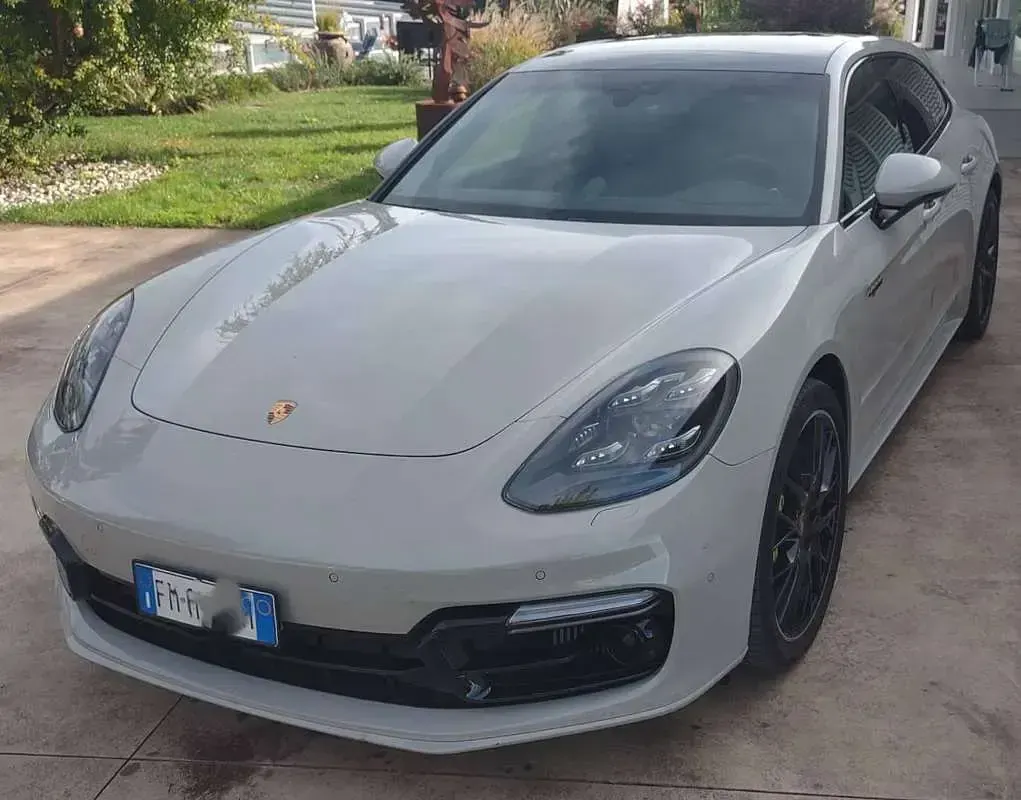 Usata Porsche Panamera Sport Turismo 330 CV (242 kW) 2018 Beige Berlina
