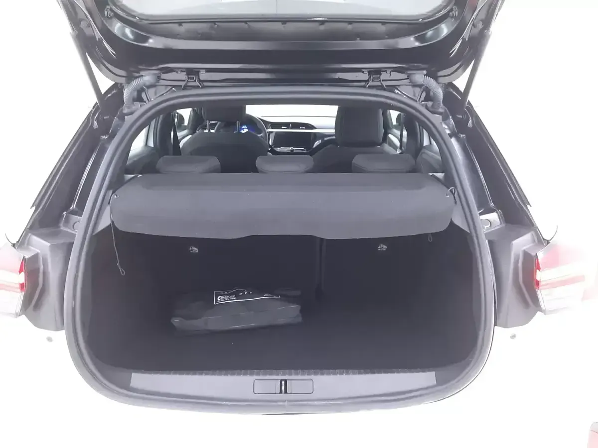 Usata Opel Corsa 101 CV (74 kW) 2025 Biancobianco Utilitaria