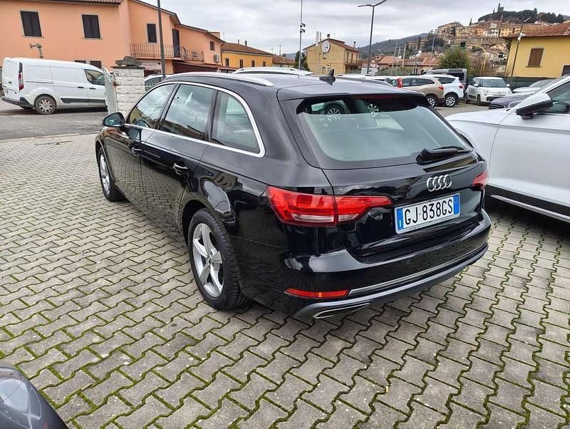 Usata Audi A4 Business 150 CV (110 kW) 2018 Nero Station wagon