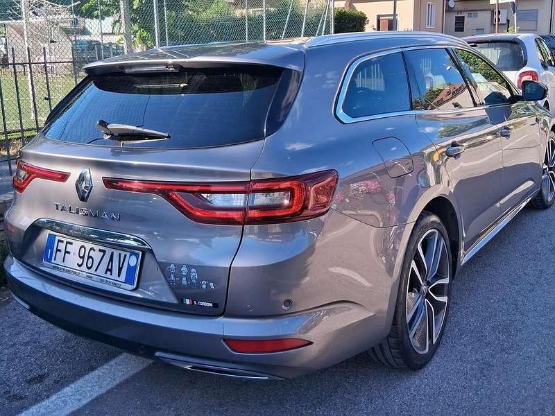 Grigio Usata 2016 Renault Talisman Intens Station wagon | 8900 € (Buon prezzo) - Immagine 1/4