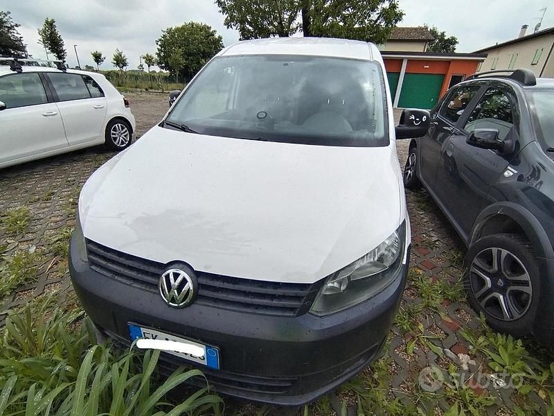 Usata 2011 VW Caddy Maxi Monovolume | 6000 € (Buon prezzo) - Immagine 1/4