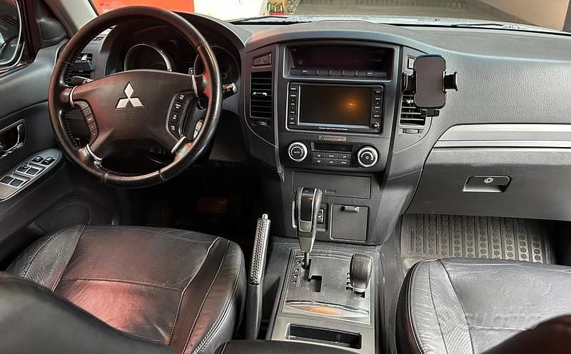 Usata Mitsubishi Pajero 2008 Grigio SUV