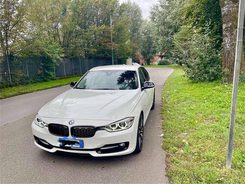 Usata BMW 328 Sport Line 245 CV (180 kW) 2013 Berlina