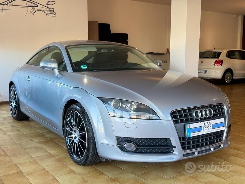 Grigio Usata 2010 Audi TT Coupé | 9900 € (Super prezzo) - Immagine 1/4