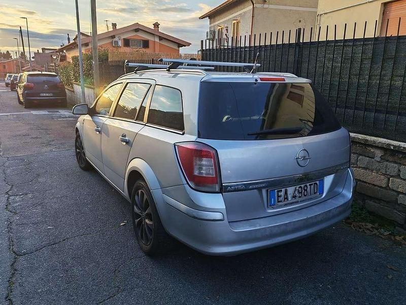 Usata Opel Astra Enjoy 110 CV (80 kW) 2010 Station wagon