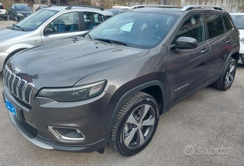 Usado Jeep Cherokee 195 CV (143 kW) 2020 Gris SUV