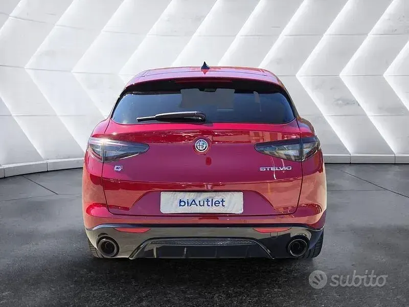 Usata Alfa Romeo Stelvio Veloce 210 CV (154 kW) 2024 Rosso SUV