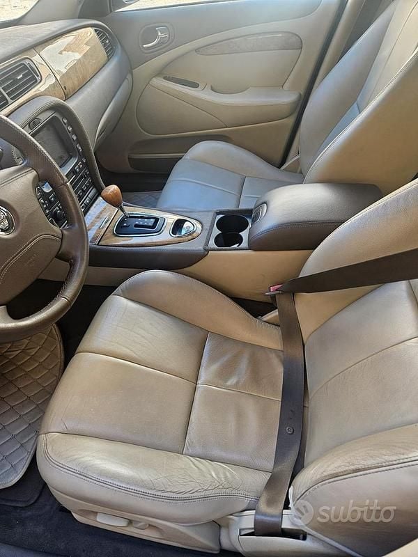 Usata Jaguar S-Type S 207 CV (152 kW) 2006 Nero Berlina