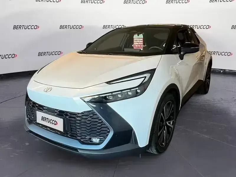 Usata Toyota C-HR Lounge 223 CV (164 kW) 2025 Bianco SUV