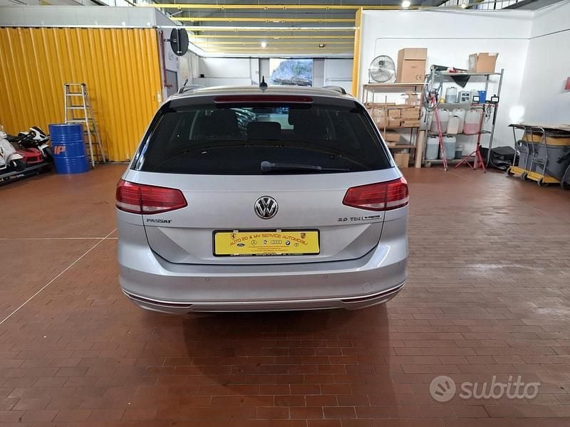 Usata VW Passat Executive 150 CV (110 kW) 2016 Grigio Station wagon