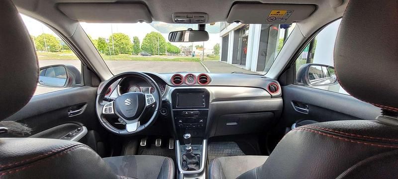 Usata Suzuki Vitara 140 CV (102 kW) 2016 SUV